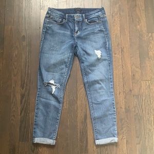 Like new! Metaphor skinny jeans with cuffed bottom!